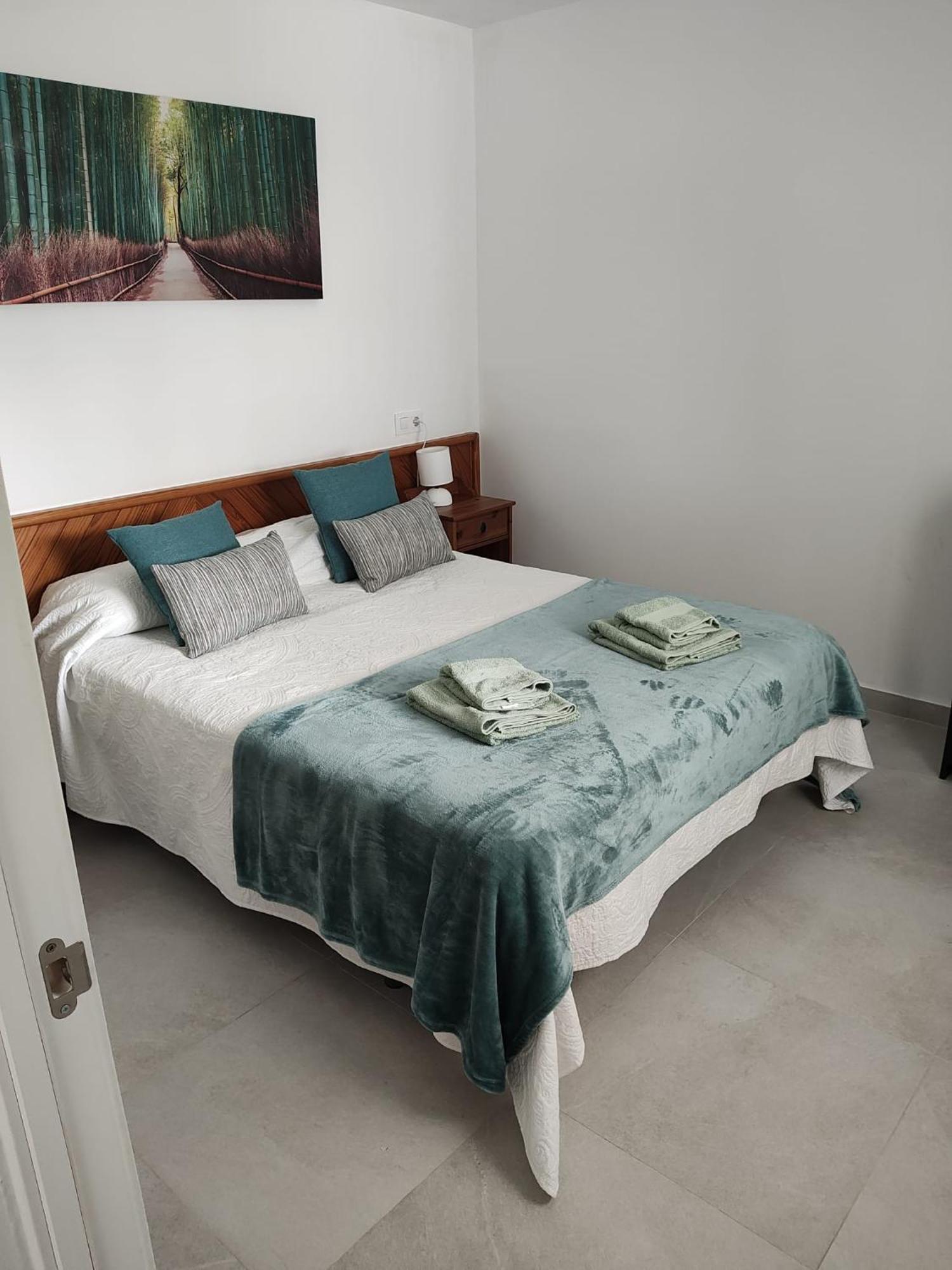 Cala Ferrera Home&Me Феланіч Екстер'єр фото